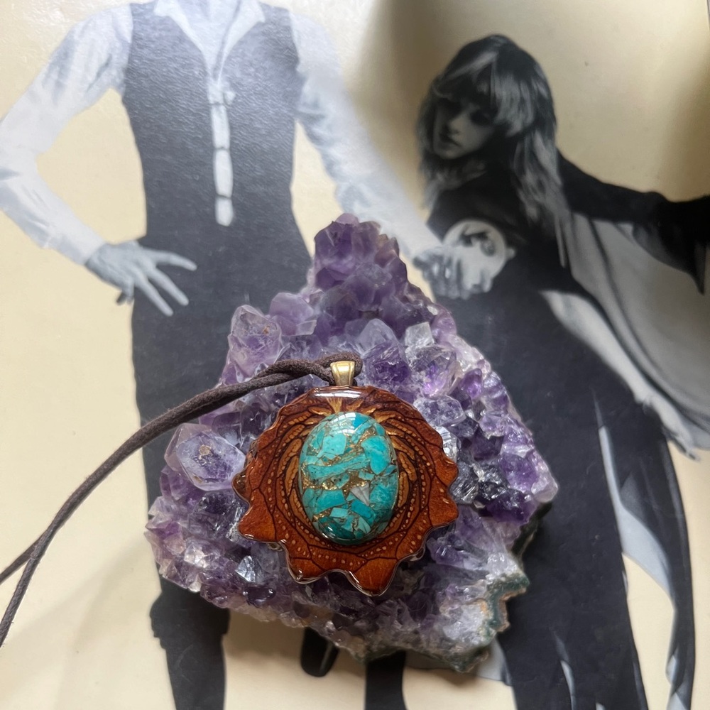 Mojave Turquoise Third Eye Pinecone